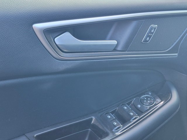 Used 2017 Ford Edge SEL w/ Equipment Group 201A AWD/4WD video 2