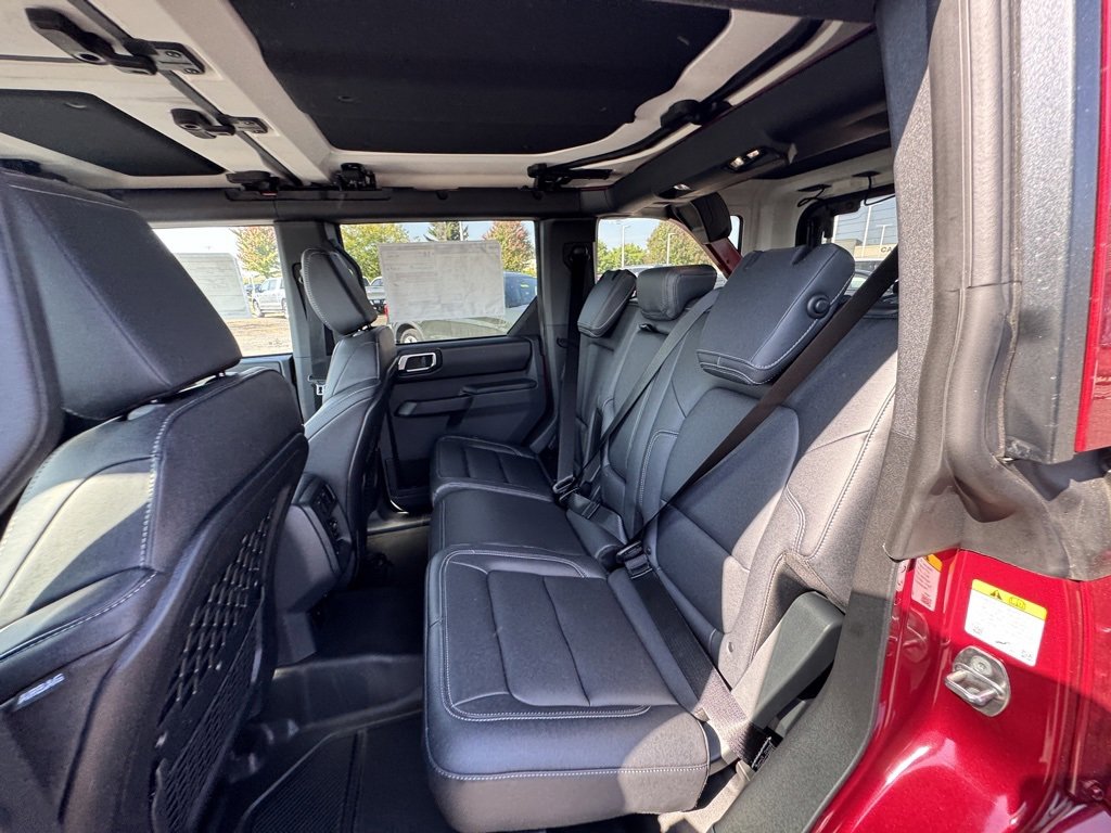 New 2025 Ford Bronco Badlands image 13