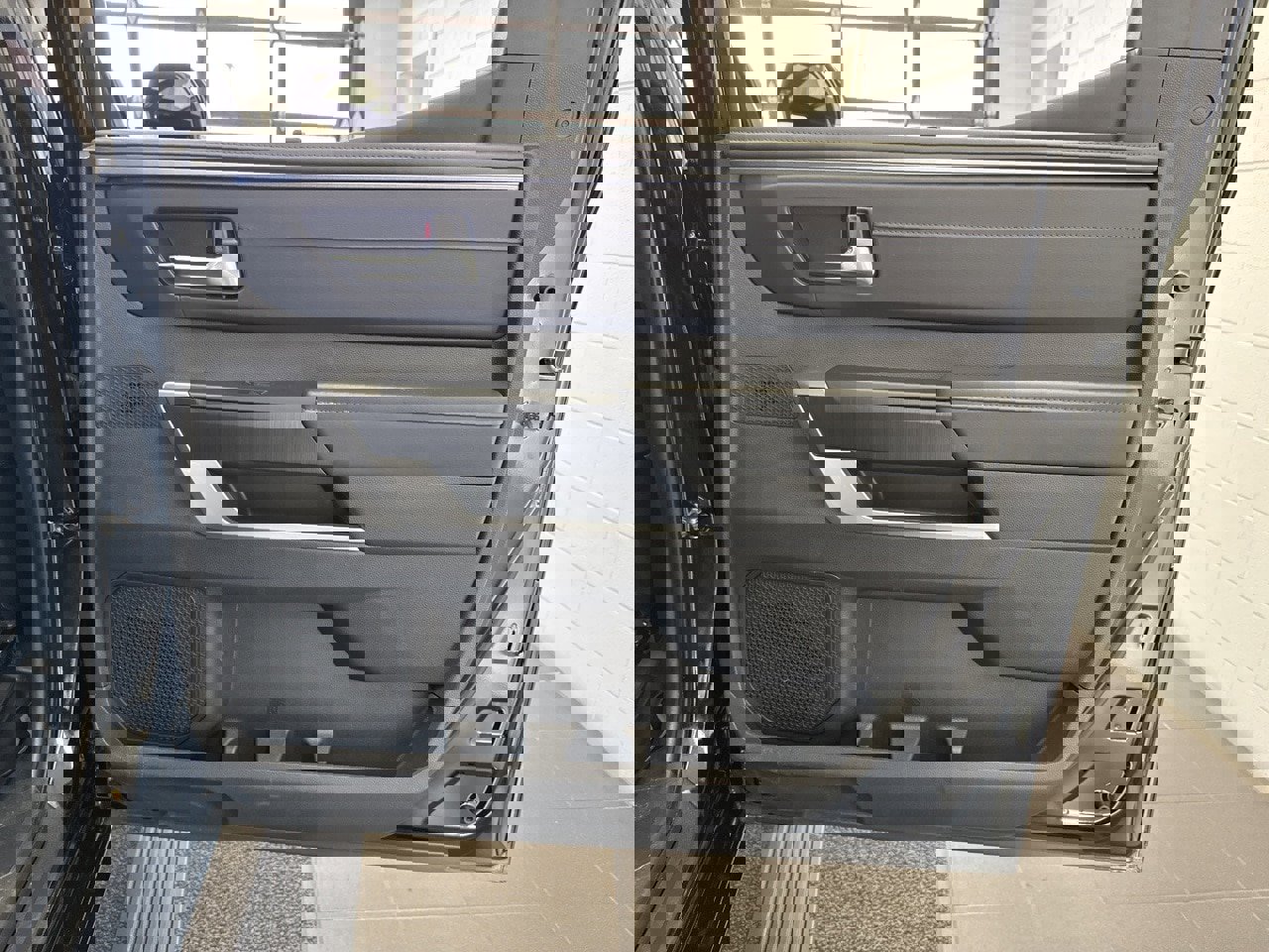 Used 2023 Toyota Tundra Platinum image 55