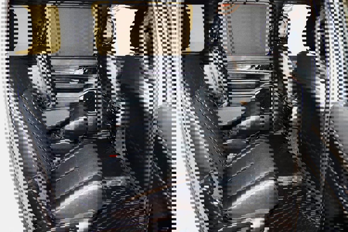 Used 2022 Jeep Wagoneer Series III w/ Premium Group I image 73