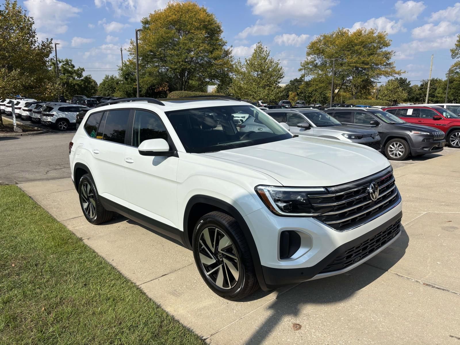New 2026 Volkswagen Atlas SE