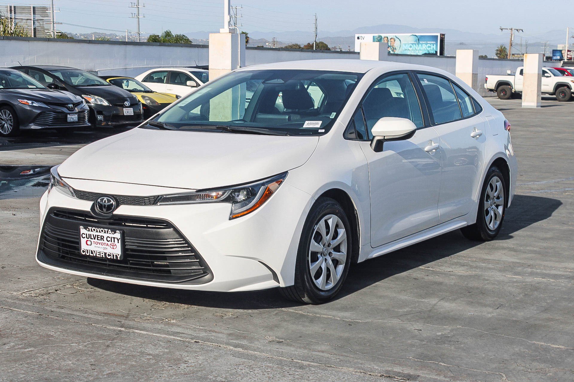 Used 2024 Toyota Corolla LE image 3