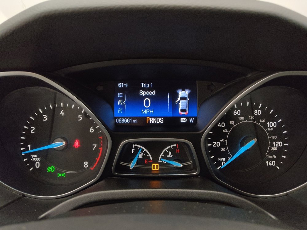 Used 2016 Ford Focus Titanium w/ Titanium Technology Package image 23