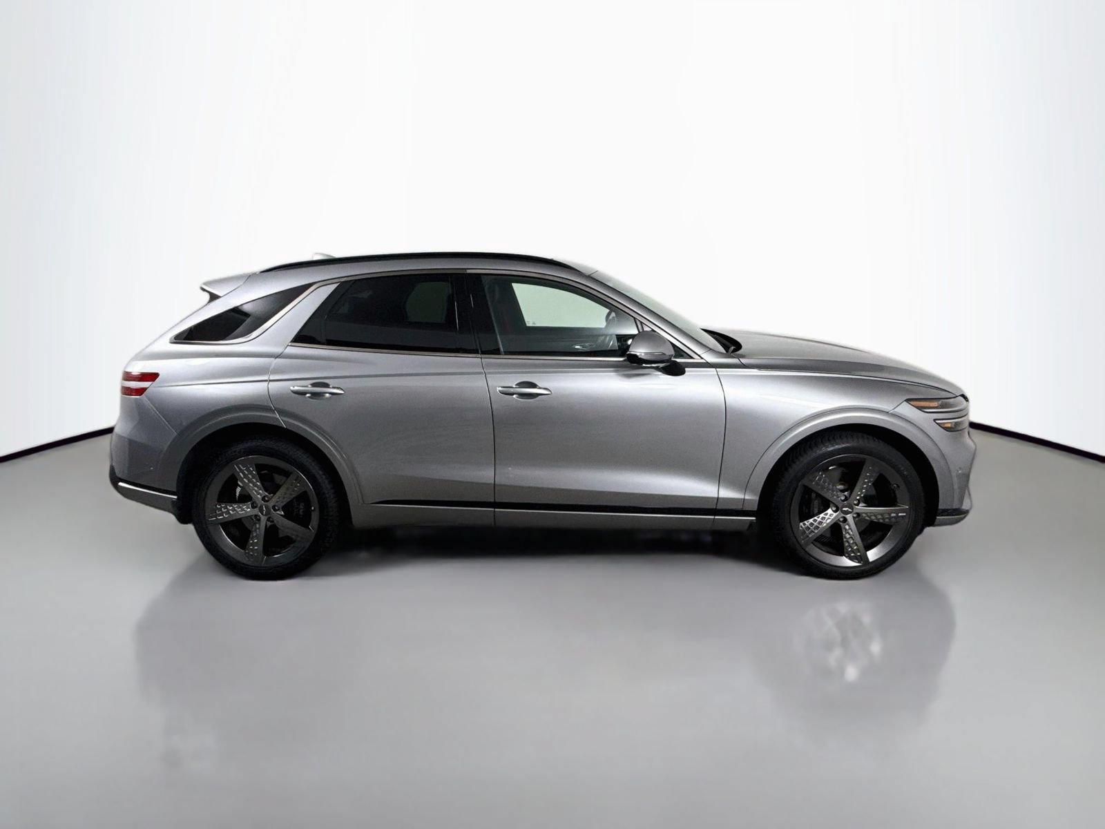 Used 2023 Genesis GV70 2.5T w/ Sport Prestige Package AWD/4WD image 8
