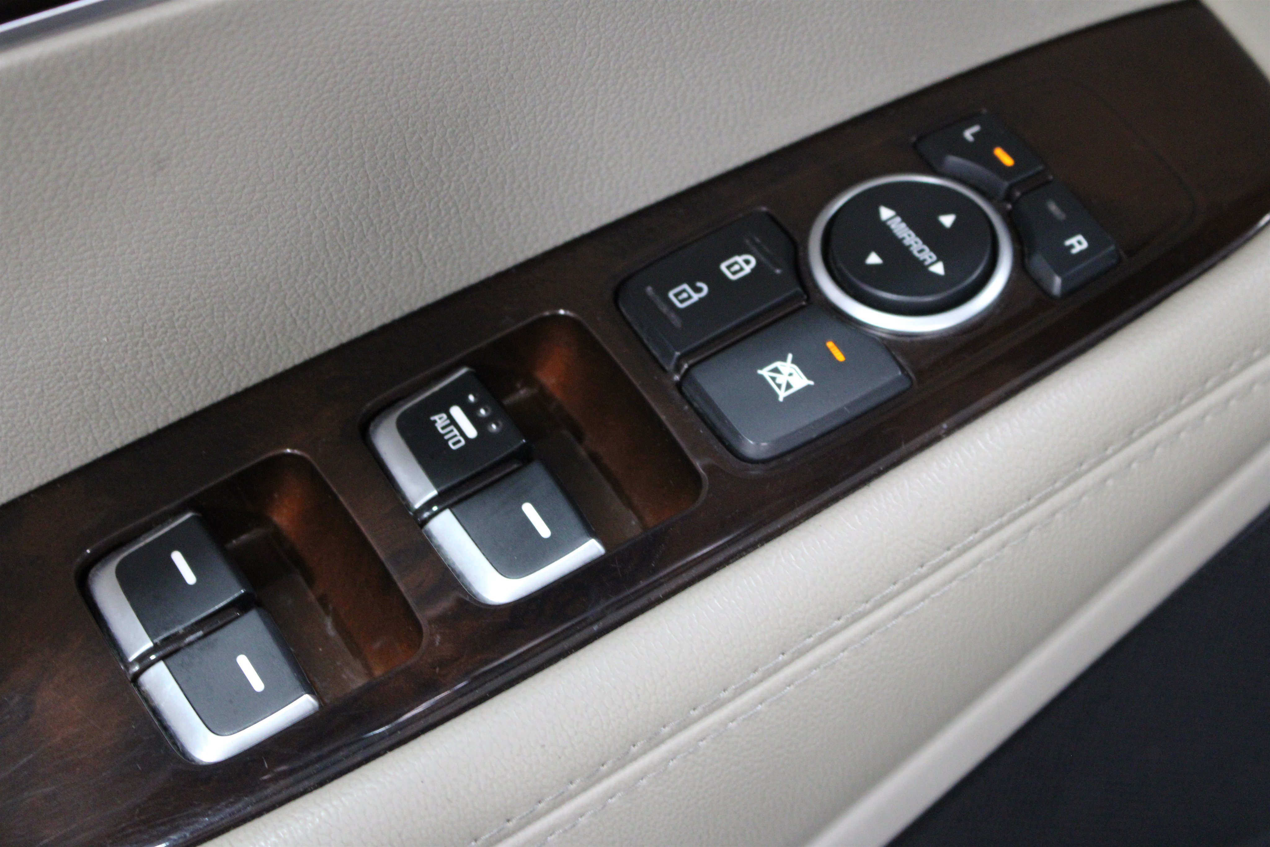 Used 2018 Kia Sorento FWD image 7
