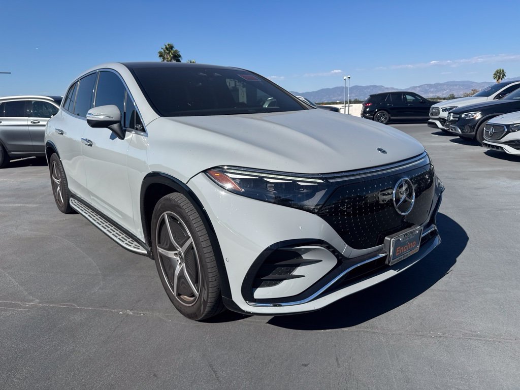 Used 2023 Mercedes-Benz EQS 450+ SUV image 3