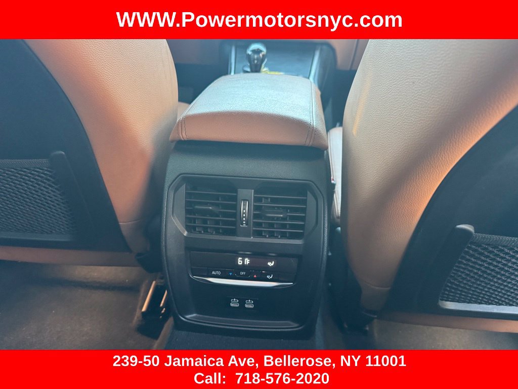 Used 2021 BMW 330i xDrive Sedan w/ Premium Package AWD/4WD image 28