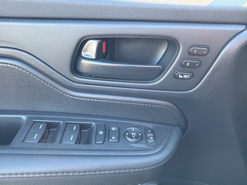 Used 2025 Honda Odyssey EX-L image 15