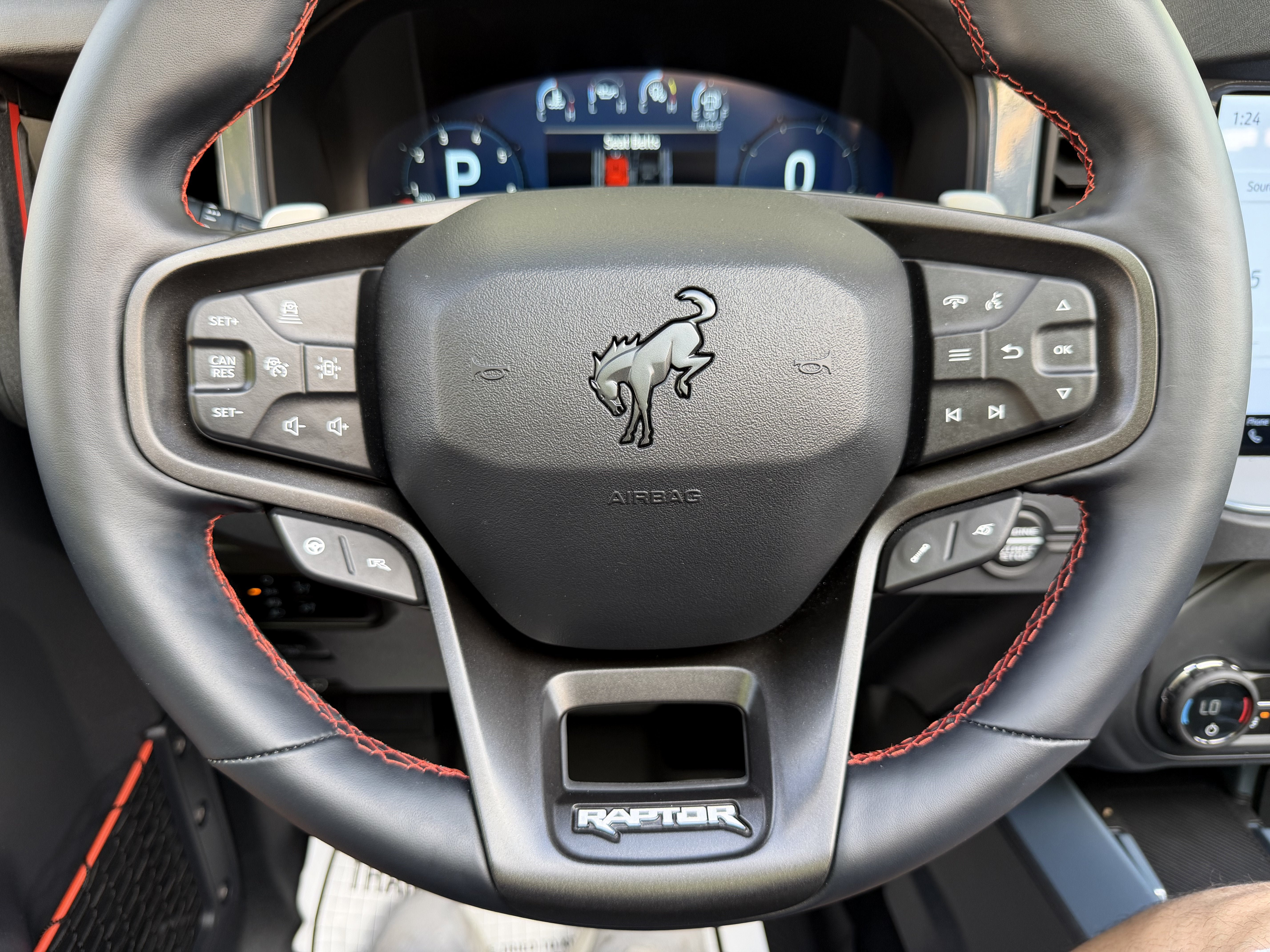 Used 2025 Ford Bronco Raptor AWD/4WD image 32