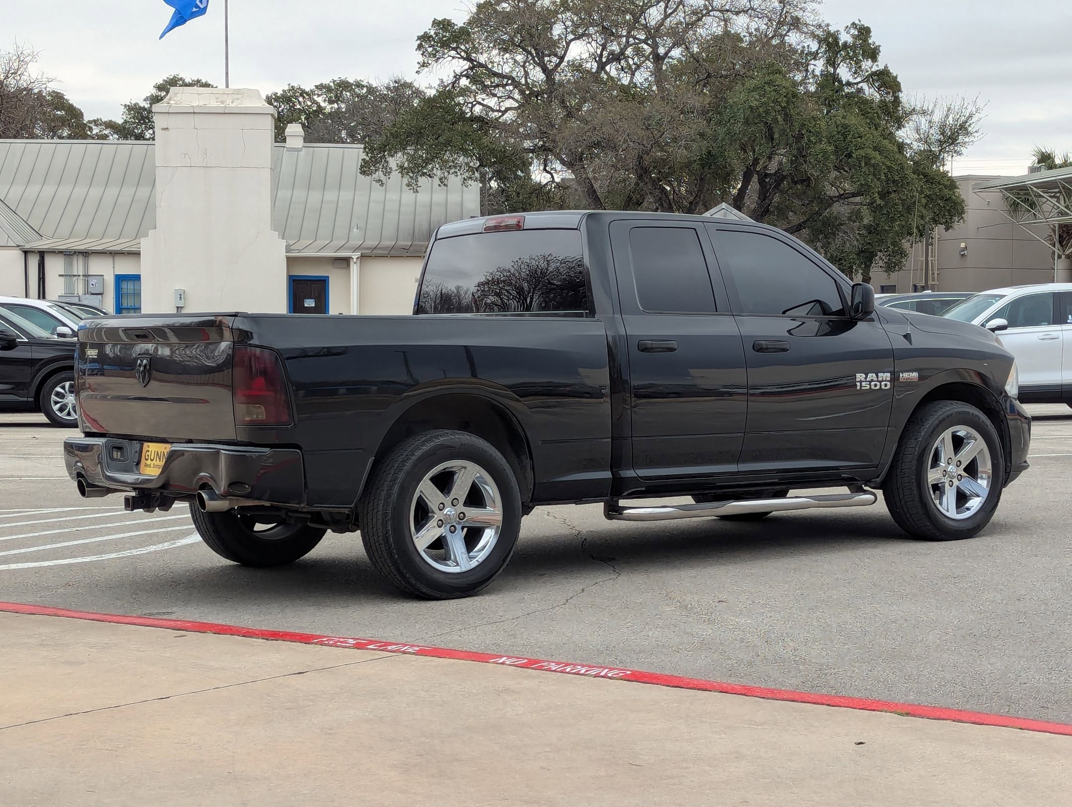 Used 2015 RAM 1500 Express image 4