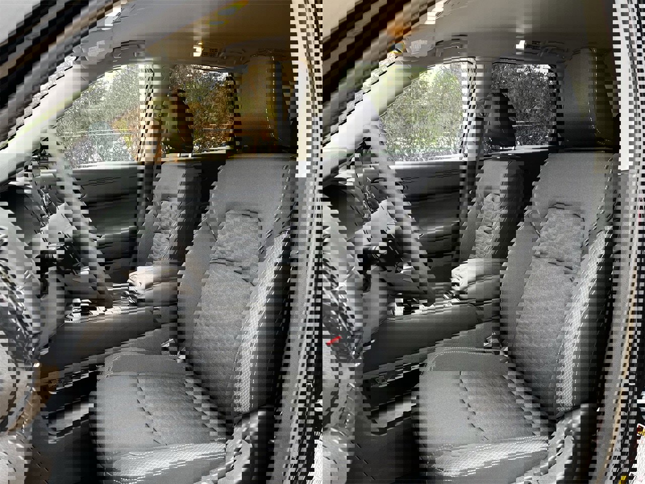 Used 2024 Nissan Pathfinder S w/ Cargo Package image 22