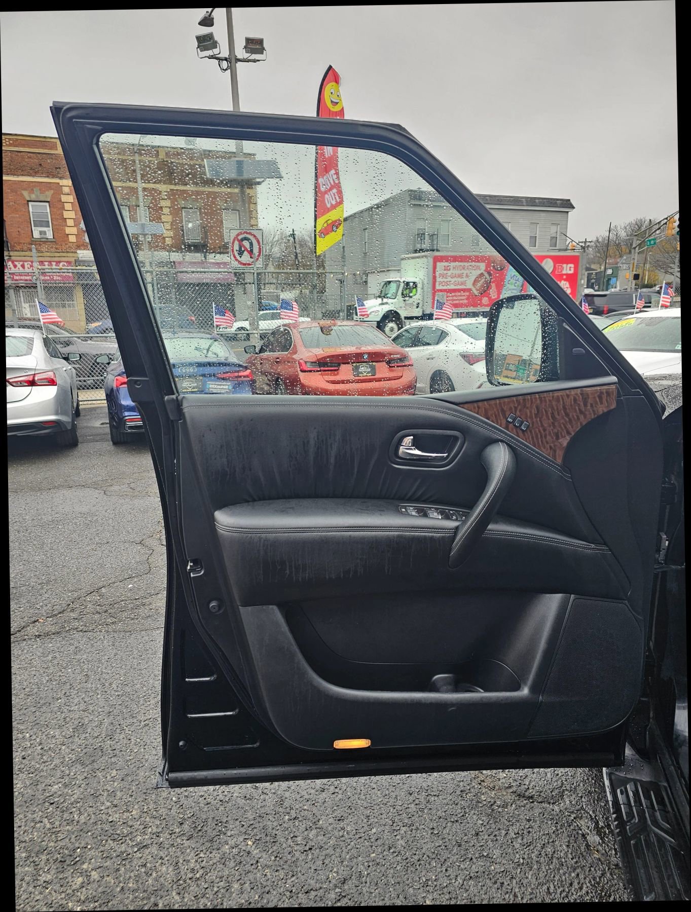 Used 2020 Nissan Armada SL w/ Premium Package image 13