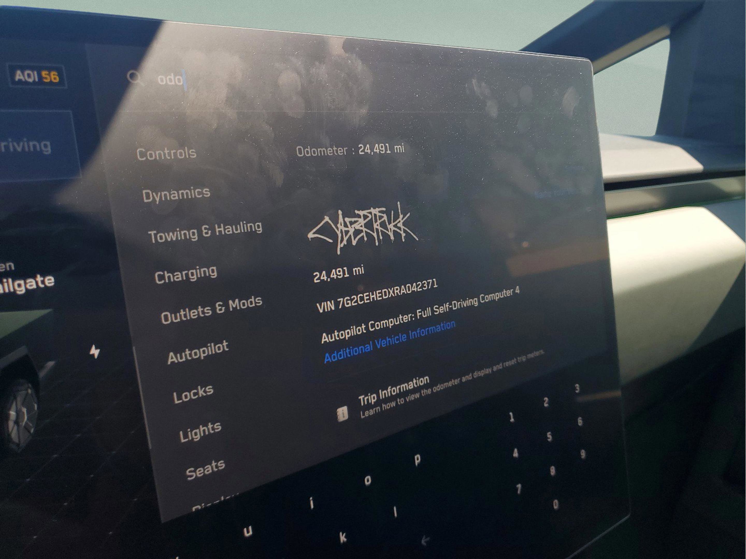 Used 2024 Tesla Cybertruck AWD Crew Cab image 27