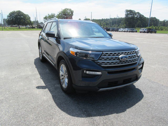 Used 2022 Ford Explorer Limited w/ Equipment Group 301A image 7
