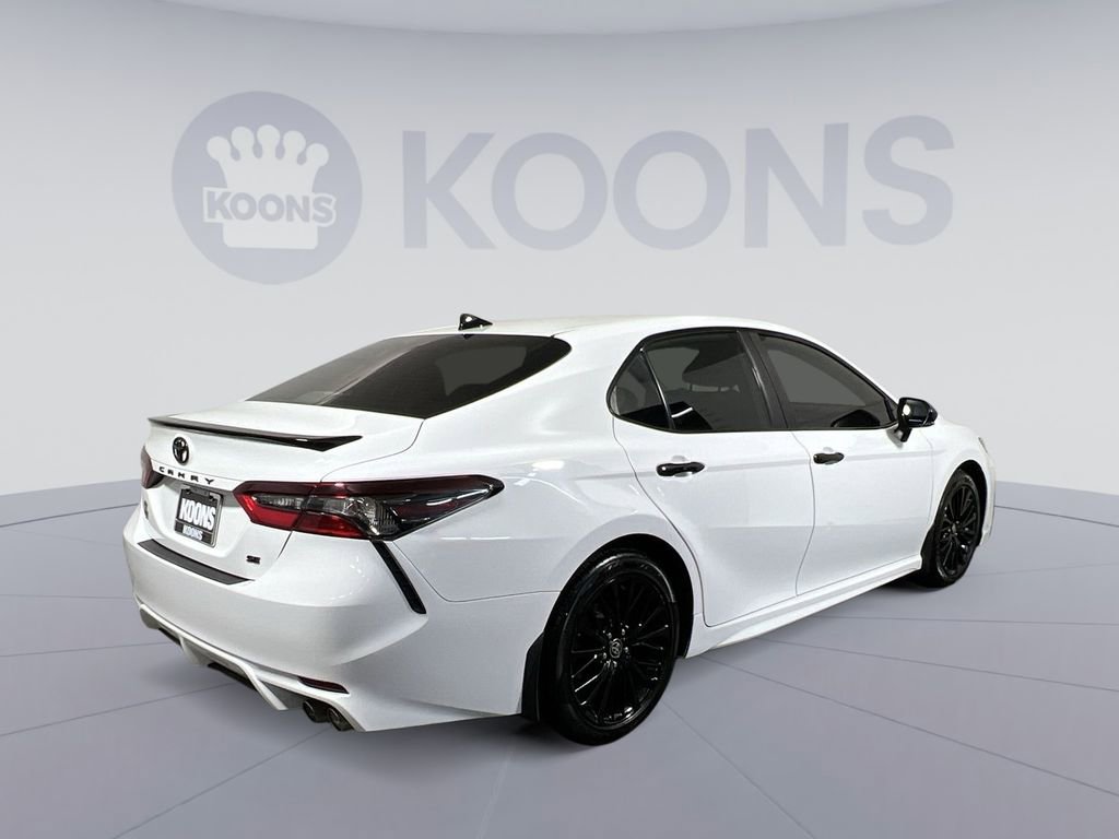 Used 2021 Toyota Camry SE w/ Convenience Package FWD image 11