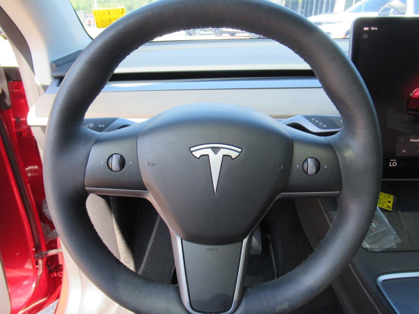 Used 2024 Tesla Model Y Long Range AWD/4WD image 22