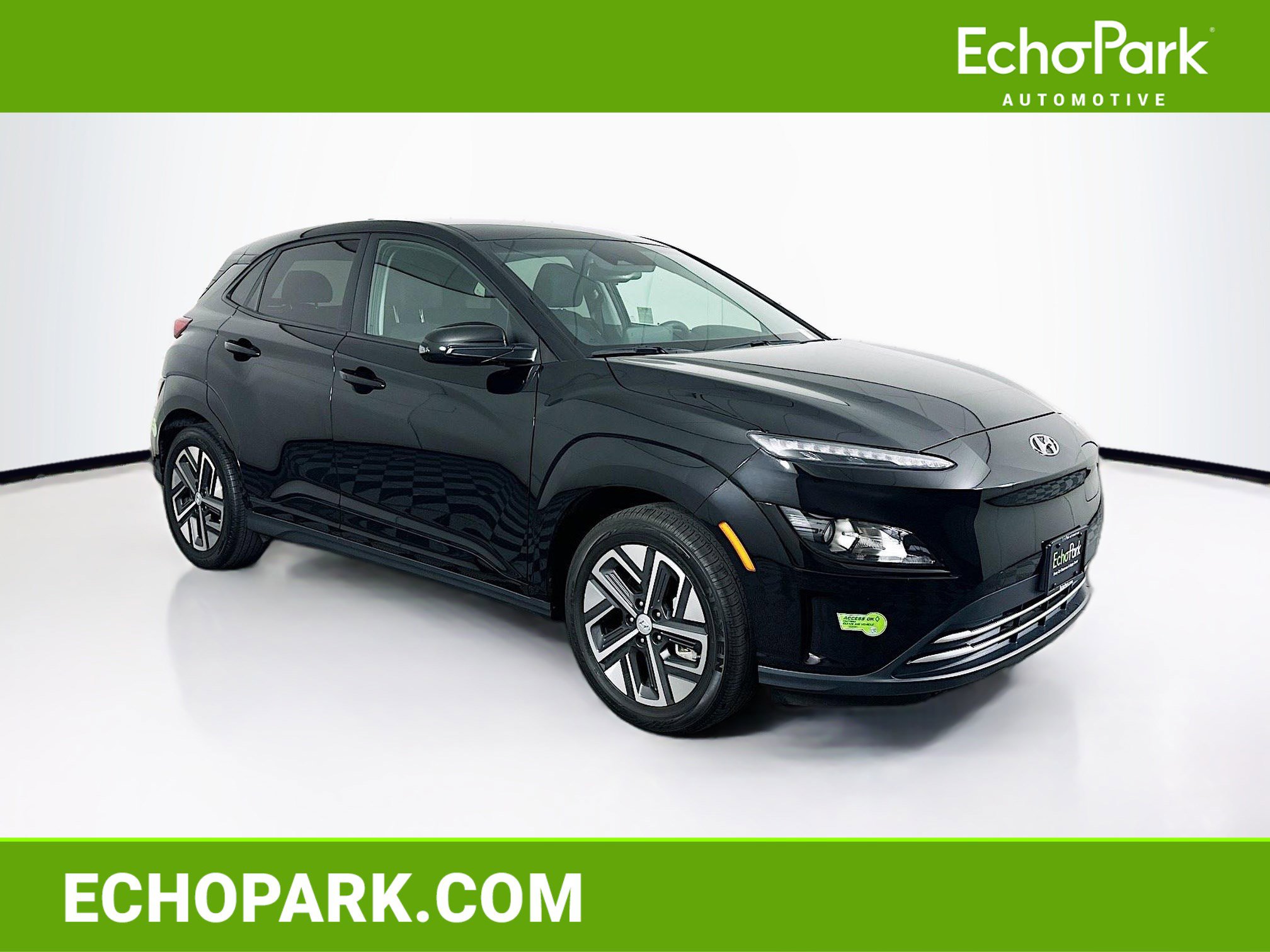 Used 2023 Hyundai Kona SE FWD image 1