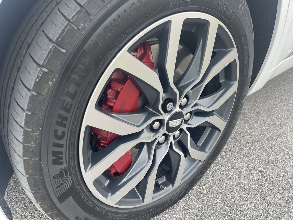 Used 2023 Cadillac XT6 Sport w/ Technology Package image 2