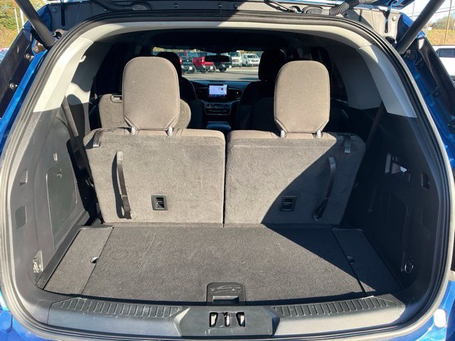 Used 2022 Ford Explorer XLT AWD/4WD image 8