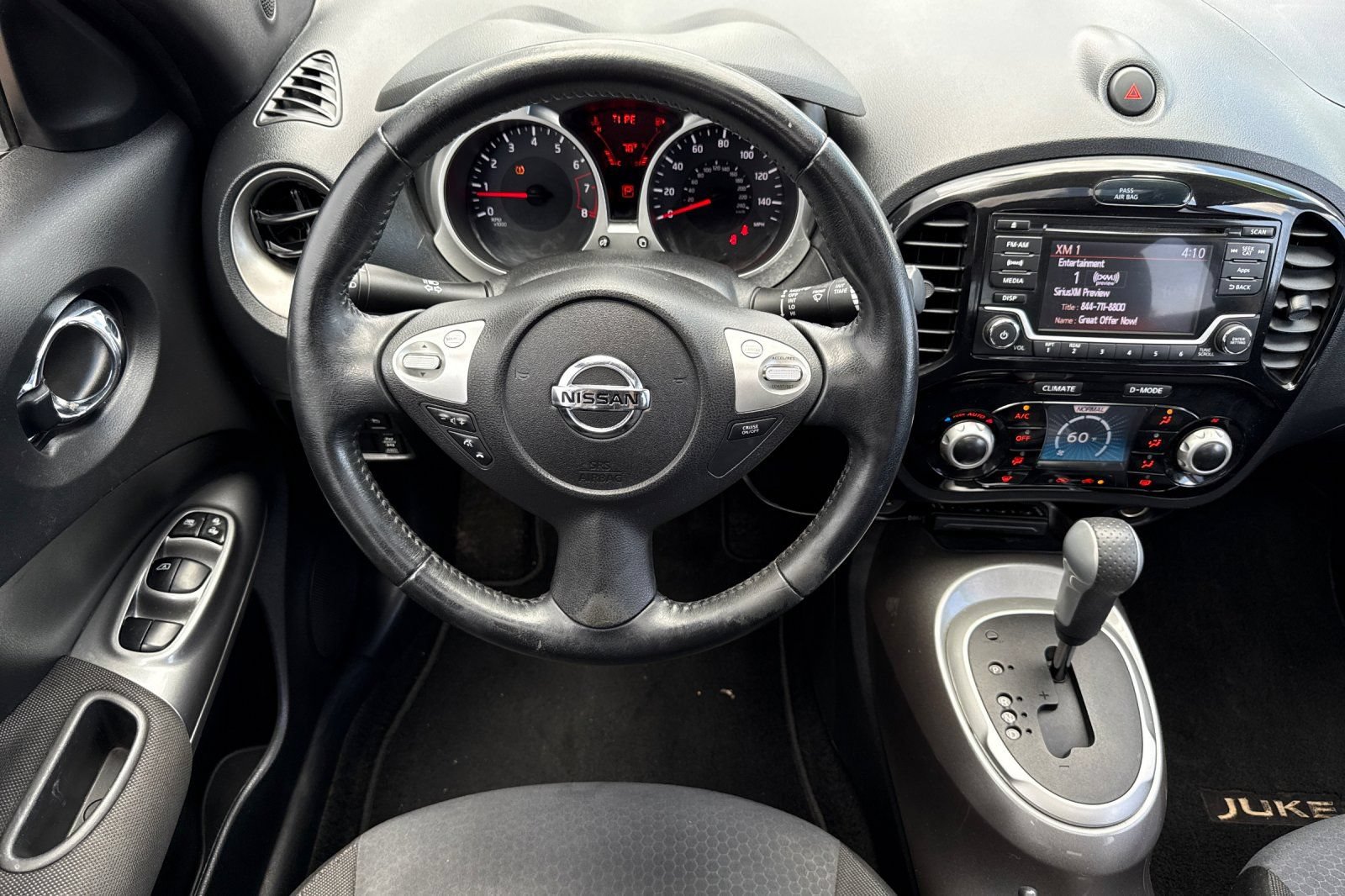 Used 2015 Nissan Juke SV AWD/4WD image 14