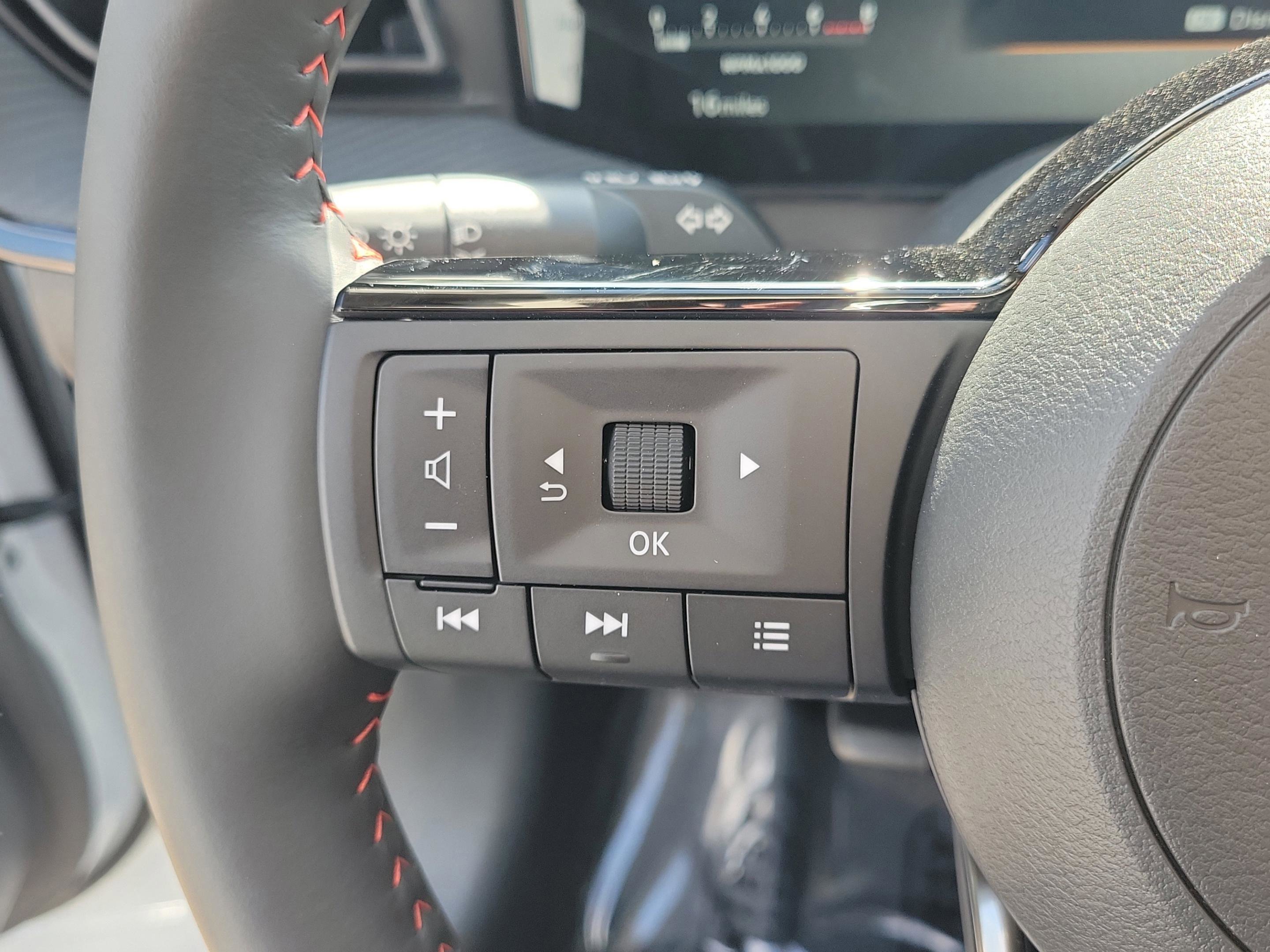 New 2026 Nissan Kicks SR w/ SR Premium Package image 27