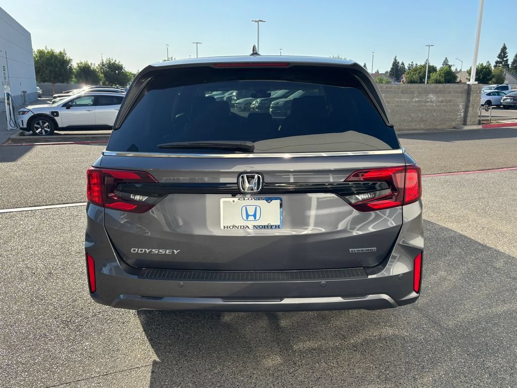 New 2026 Honda Odyssey Touring image 6