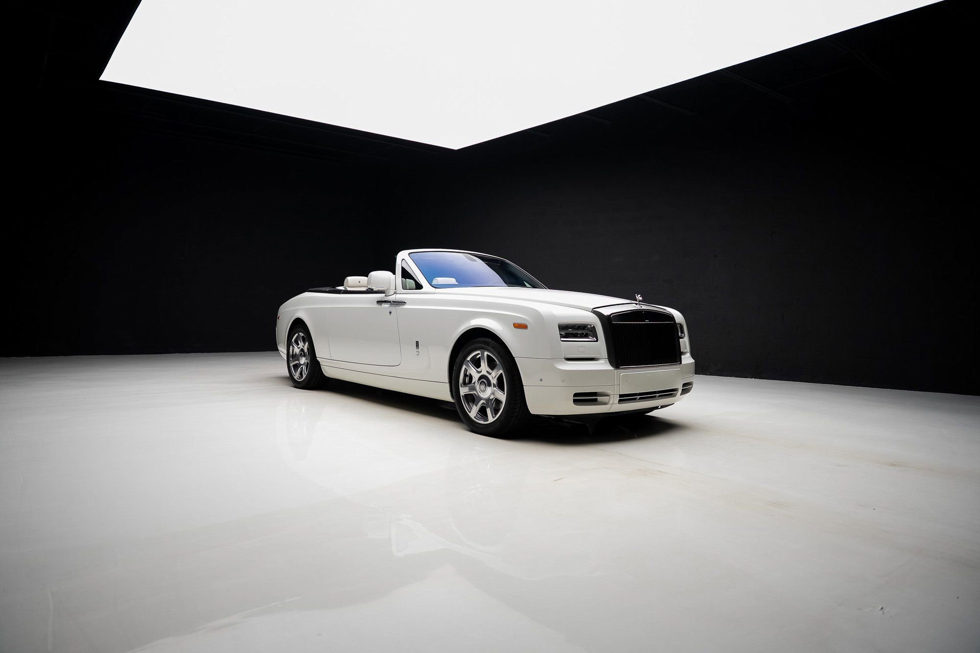 Used 2013 Rolls-Royce Phantom Drophead Coupe image 84