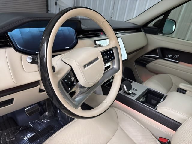 Used 2024 Land Rover Range Rover Long Wheelbase Autobiography AWD/4WD image 10
