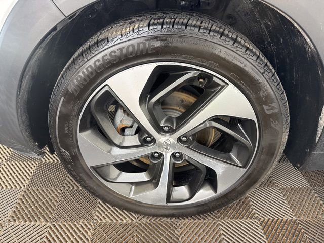 Used 2017 Hyundai Tucson Limited w/ Limited Ultimate Package 03 FWD image 26