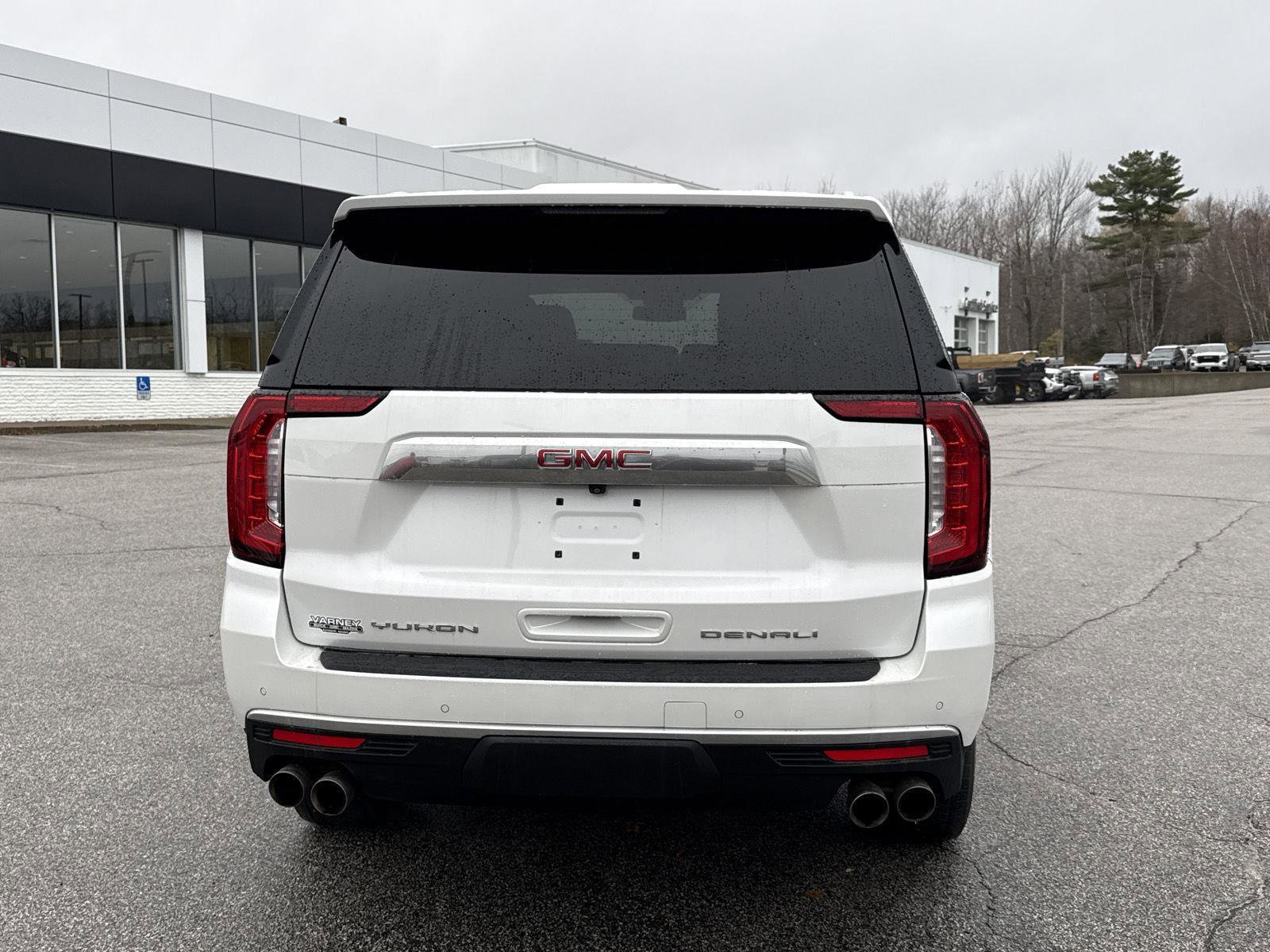 Used 2023 GMC Yukon Denali image 6