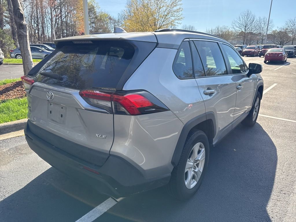 Used 2020 Toyota RAV4 XLE w/ Convenience Package image 16