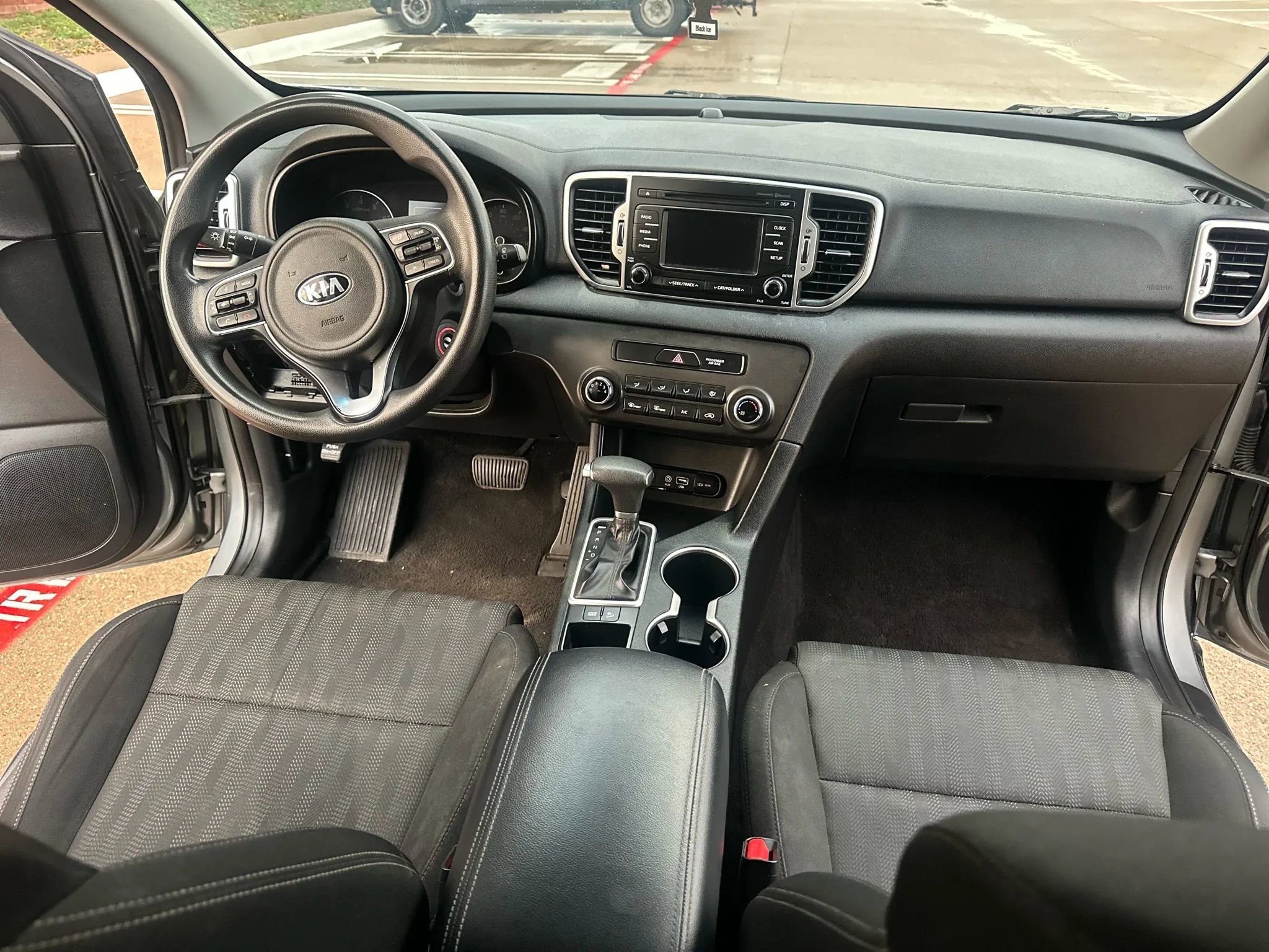 Used 2019 Kia Sportage LX image 12