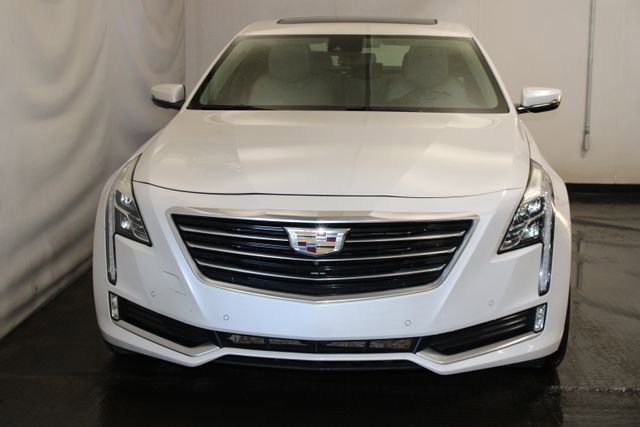 Used 2018 Cadillac CT6 Luxury image 3
