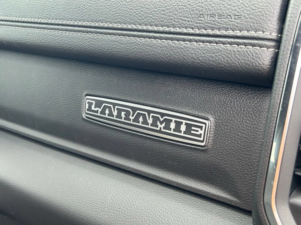 New 2025 RAM 1500 Laramie w/ Sport Appearance Package AWD/4WD image 30