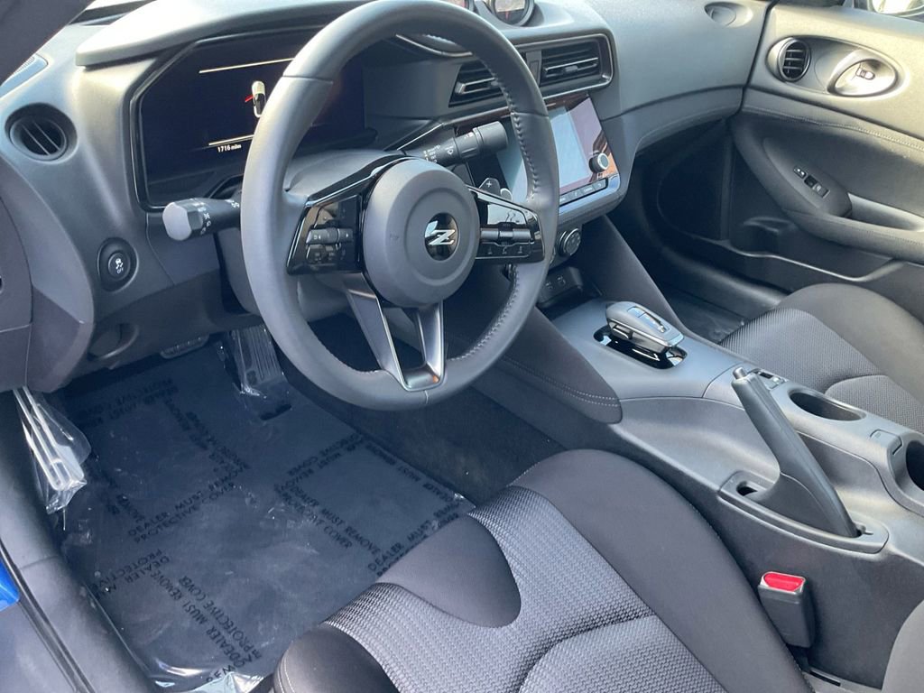Used 2025 Nissan Z Sport w/ Floor Mat Package image 16