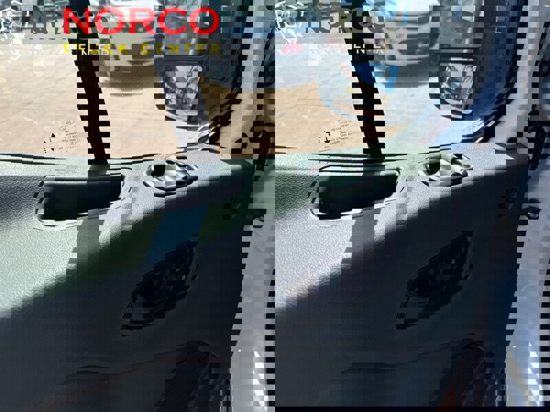 Used 2021 Ford Transit 350 XLT image 18