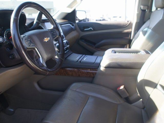 Used 2019 Chevrolet Suburban Premier image 15