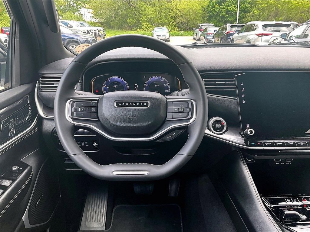 Used 2024 Jeep Wagoneer L 4WD image 18