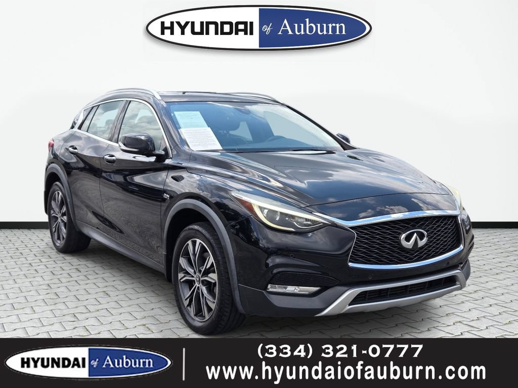 Used 2018 INFINITI QX30 Premium w/ Navigation Package AWD/4WD image 1