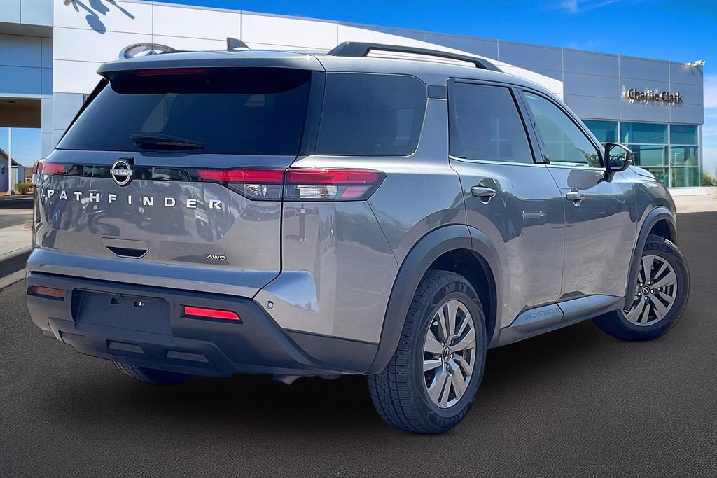 Used 2025 Nissan Pathfinder SV AWD/4WD image 2
