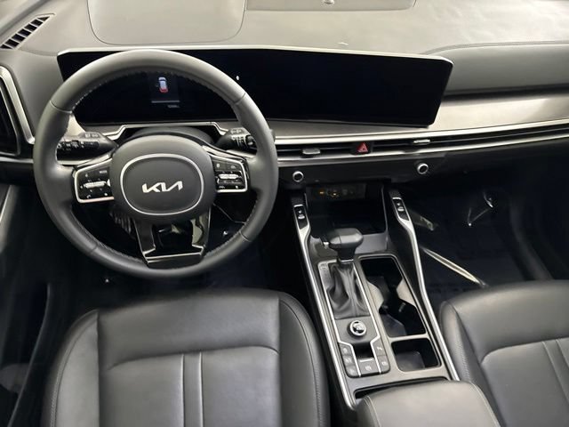 Certified 2025 Kia Sorento EX w/ Panoramic Sunroof Package FWD image 24
