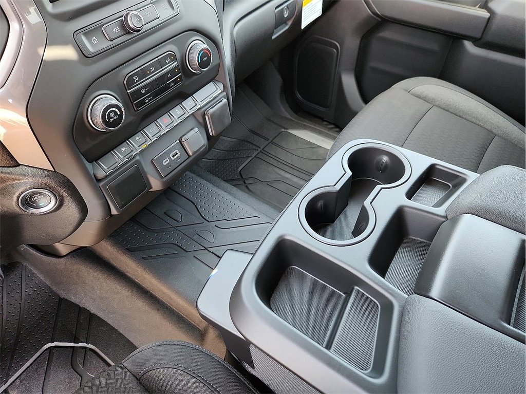 New 2026 Chevrolet Silverado 1500 Custom w/ Turbomax Blackout Package image 25