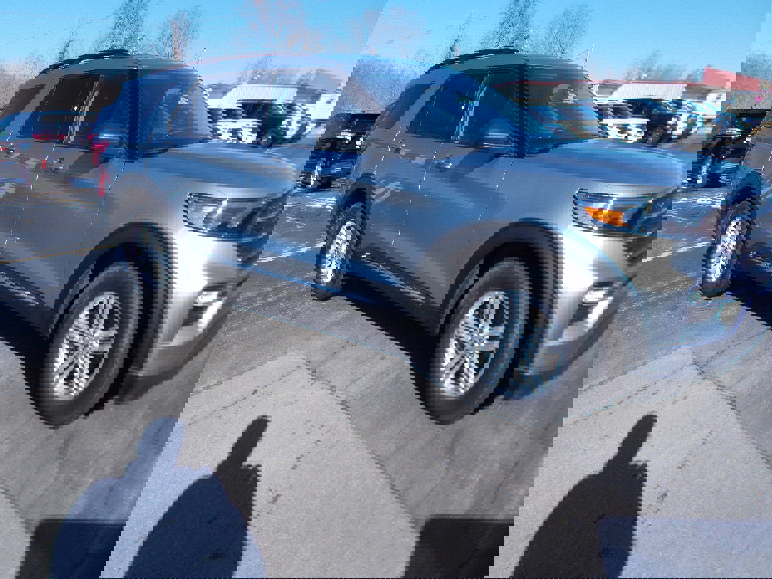 Used 2023 Ford Explorer XLT w/ Equipment Group 202A image 1