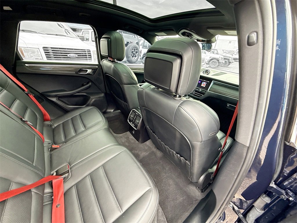 Used 2021 Porsche Macan GTS image 33