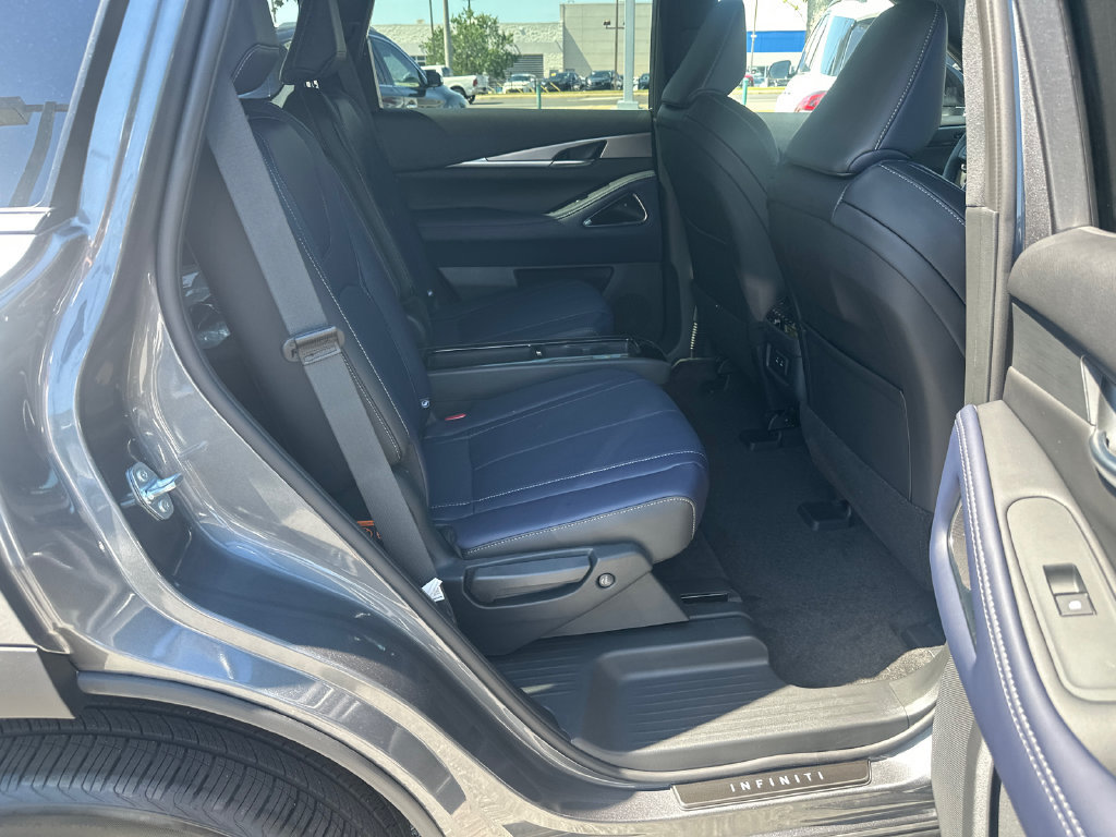 New 2027 INFINITI QX60 Sport w/ Dark Cargo Package AWD/4WD image 13