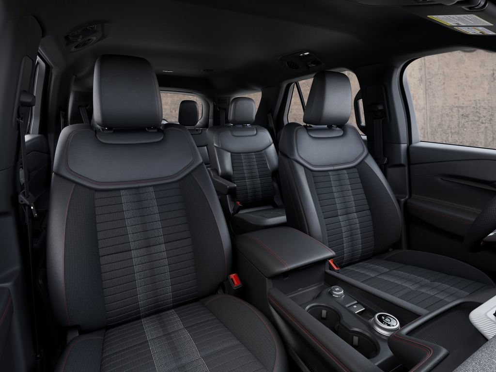 New 2027 Ford Explorer ST-Line w/ ST-Line Street Pack AWD/4WD image 10
