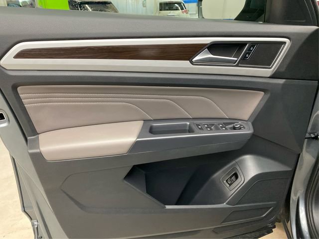 Used 2021 Volkswagen Atlas SE image 25