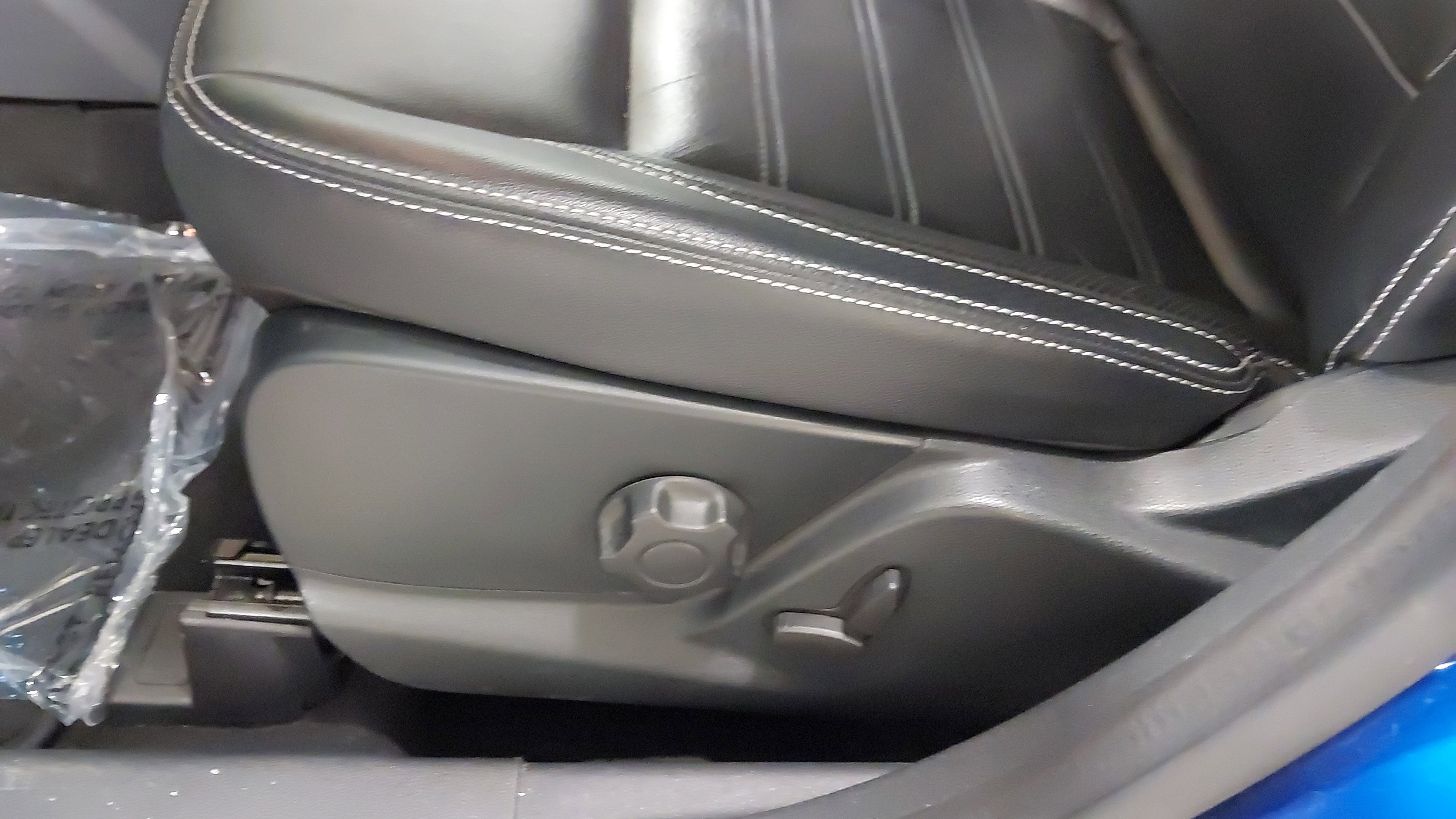 Used 2020 Ford EcoSport Titanium image 22