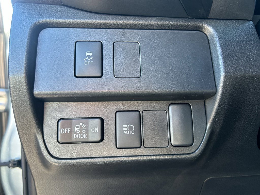 Used 2023 Toyota Tacoma SR image 21