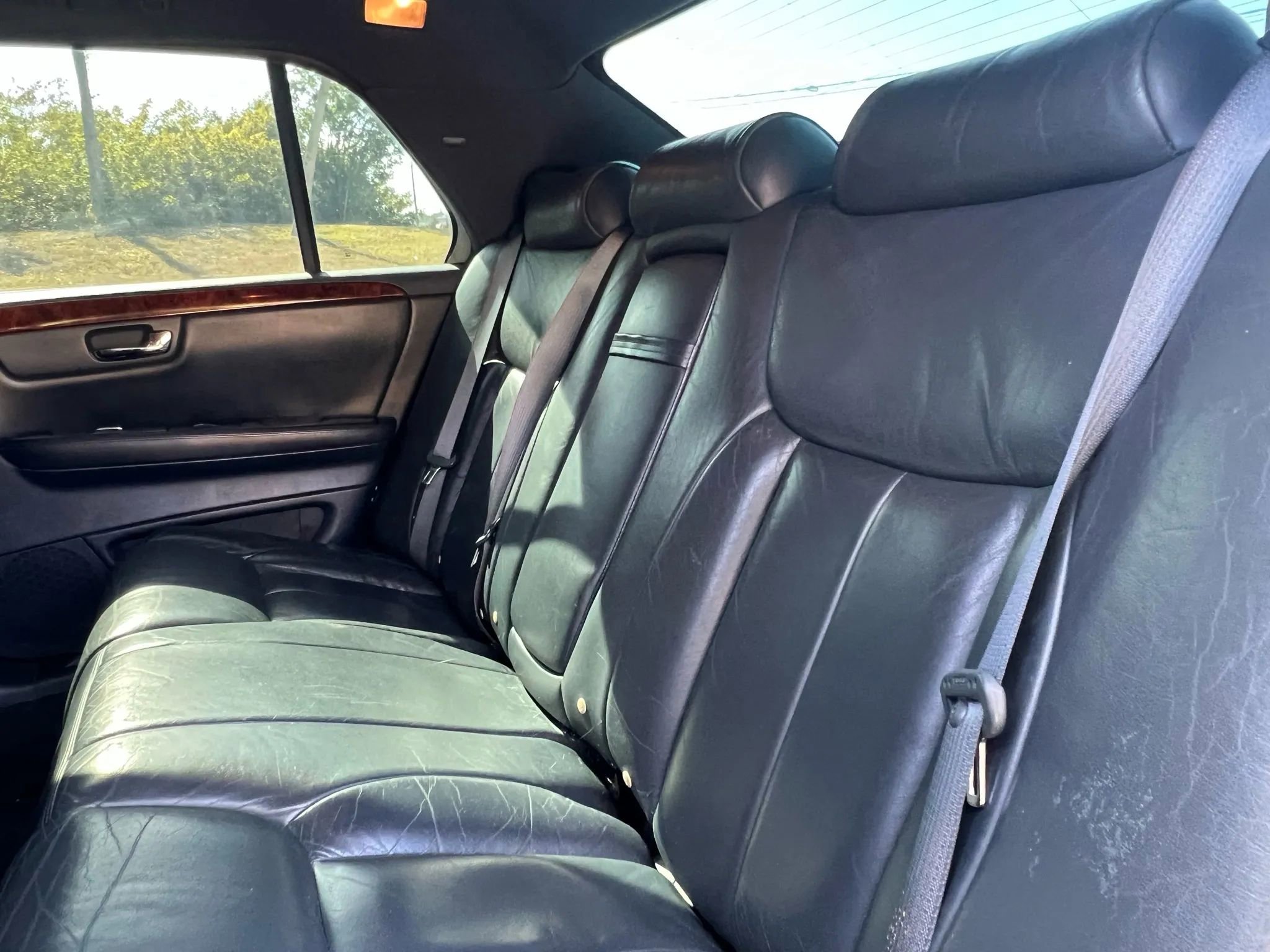 Used 2006 Cadillac DTS FWD image 39